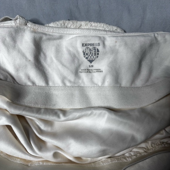 Express White Attached Bra Lace Camisole - Picture 5 of 8